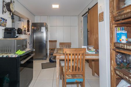 Apartamento à venda com 90m², 2 quartos e 1 vagaCozinha