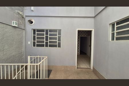 Casa para alugar com 150m², 2 quartos e 3 vagas Casa para alugar com 150m², 2 quartos e 3 vagasVista