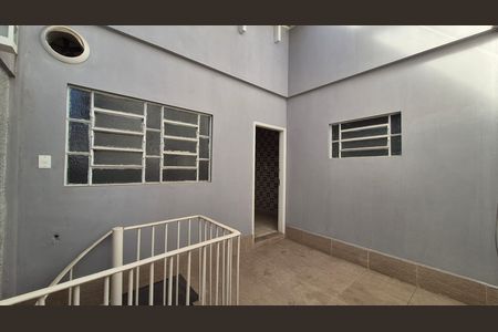 Casa para alugar com 150m², 2 quartos e 3 vagas Casa para alugar com 150m², 2 quartos e 3 vagasArea externa