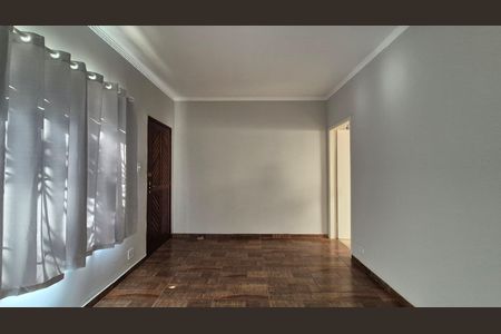 Casa para alugar com 150m², 2 quartos e 3 vagas Casa para alugar com 150m², 2 quartos e 3 vagasSala