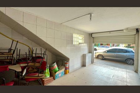 Garagem de casa à venda com 3 quartos, 135m² em Sumaré, São Paulo