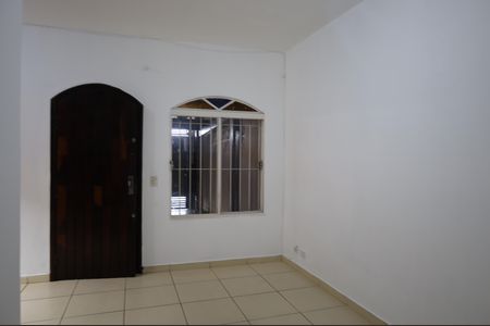Casa à venda com 125m², 2 quartos e 2 vagasSala