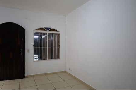 Casa à venda com 125m², 2 quartos e 2 vagasSala