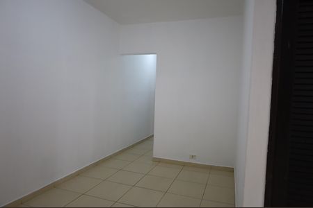 Casa à venda com 125m², 2 quartos e 2 vagasSala