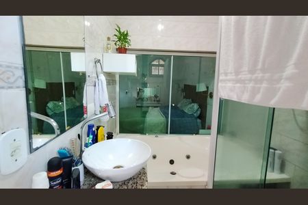 Casa para alugar com 400m², 4 quartos e 8 vagas Casa para alugar com 400m², 4 quartos e 8 vagasBanheiro 1
