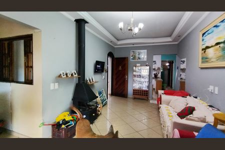 Sala de casa para alugar com 4 quartos, 400m² em Jardim Imperador, Suzano