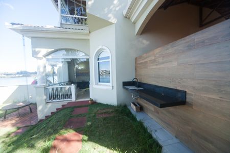 Casa de condomínio à venda com 173m², 3 quartos e 2 vagas Casa de condomínio à venda com 173m², 3 quartos e 2 vagasQuintal