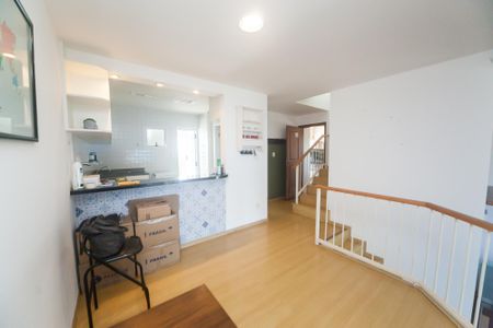 Casa de condomínio à venda com 173m², 3 quartos e 2 vagas Casa de condomínio à venda com 173m², 3 quartos e 2 vagasSala de Jantar