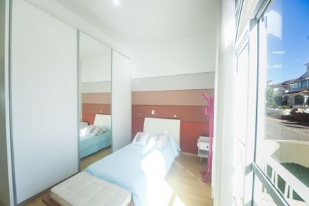 Casa de condomínio à venda com 173m², 3 quartos e 2 vagas Casa de condomínio à venda com 173m², 3 quartos e 2 vagassuite