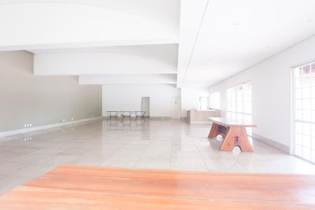 Casa de condomínio à venda com 173m², 3 quartos e 2 vagas Casa de condomínio à venda com 173m², 3 quartos e 2 vagasÁrea comum - Salão de festas