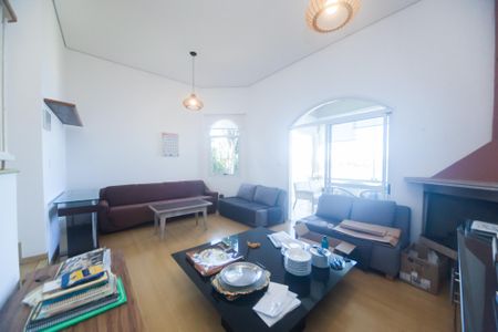 Casa de condomínio à venda com 173m², 3 quartos e 2 vagas Casa de condomínio à venda com 173m², 3 quartos e 2 vagassala