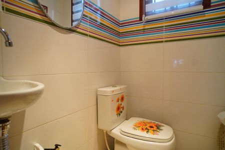 Lavabo  de casa para alugar com 2 quartos, 130m² em Aberta dos Morros, Porto Alegre