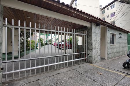 Fachada do condomínio de apartamento para alugar com 2 quartos, 55m² em Taquara, Rio de Janeiro