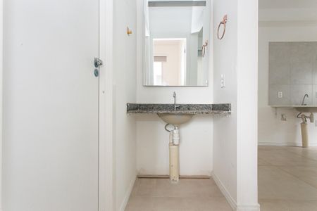 Apartamento para alugar com 38m², 2 quartos e sem vaga Apartamento para alugar com 38m², 2 quartos e sem vagaBanheiro