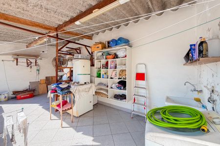 Área de Serviço de casa para alugar com 2 quartos, 180m² em Jardim da Gloria, São Paulo