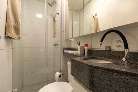 Apartamento à venda com 55m², 2 quartos e 1 vaga Apartamento à venda com 55m², 2 quartos e 1 vagaBanheiro 1