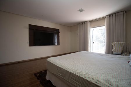 Casa para alugar com 1200m², 6 quartos e 10 vagas Casa para alugar com 1200m², 6 quartos e 10 vagasSuíte Master