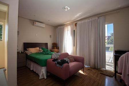 Casa para alugar com 1200m², 6 quartos e 10 vagas Casa para alugar com 1200m², 6 quartos e 10 vagasSuíte Master 2