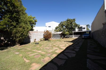 Casa para alugar com 1200m², 6 quartos e 10 vagas Casa para alugar com 1200m², 6 quartos e 10 vagasJardim