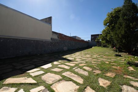 Casa para alugar com 1200m², 6 quartos e 10 vagas Casa para alugar com 1200m², 6 quartos e 10 vagasJardim