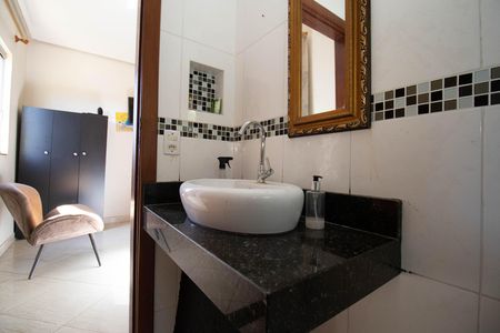 Casa para alugar com 1200m², 6 quartos e 10 vagas Casa para alugar com 1200m², 6 quartos e 10 vagasBanheiro da Suíte 2