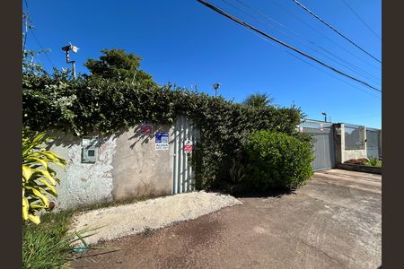 Casa para alugar com 1200m², 6 quartos e 10 vagas Casa para alugar com 1200m², 6 quartos e 10 vagasFachada