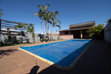 Casa para alugar com 1200m², 6 quartos e 10 vagas Casa para alugar com 1200m², 6 quartos e 10 vagasPiscina