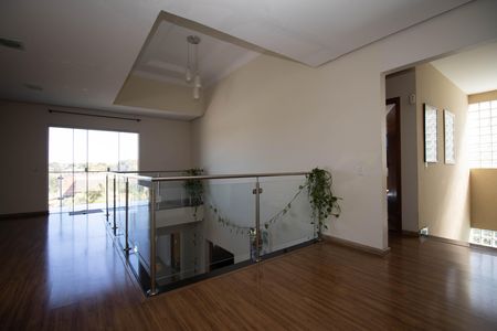Casa para alugar com 1200m², 6 quartos e 10 vagas Casa para alugar com 1200m², 6 quartos e 10 vagasSala 3