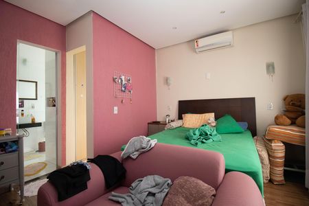 Casa para alugar com 1200m², 6 quartos e 10 vagas Casa para alugar com 1200m², 6 quartos e 10 vagasSuíte Master 2