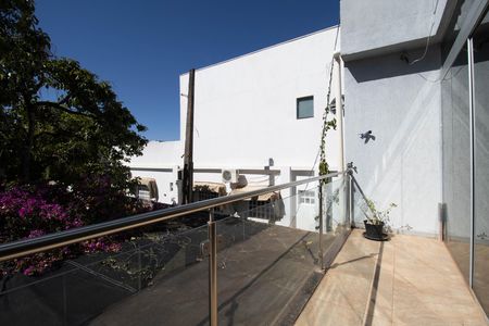 Casa para alugar com 1200m², 6 quartos e 10 vagas Casa para alugar com 1200m², 6 quartos e 10 vagasSacada