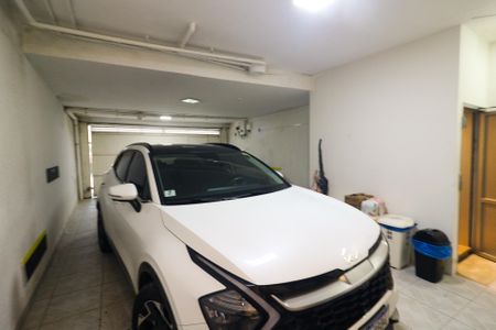 Garagem de casa à venda com 4 quartos, 333m² em Cristal, Porto Alegre