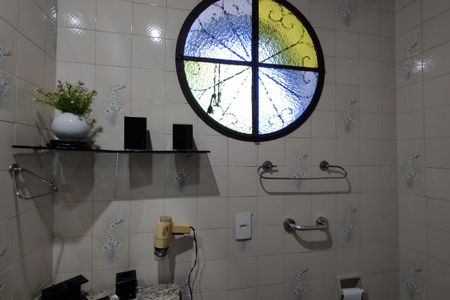 Casa à venda com 264m², 3 quartos e 3 vagasBanheiro Social 1