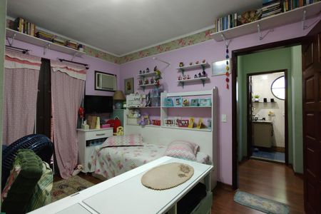 Casa à venda com 264m², 3 quartos e 3 vagasQuarto 2 