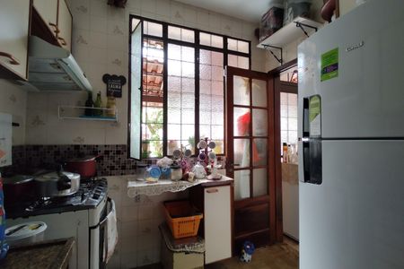 Casa à venda com 264m², 3 quartos e 3 vagasCozinha - Armários