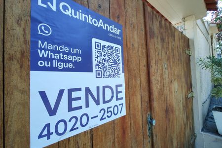 Casa à venda com 264m², 3 quartos e 3 vagasFachada Placa 