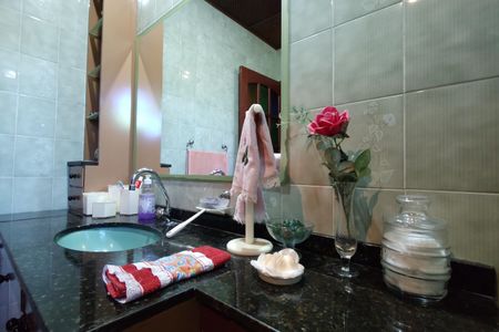 Casa à venda com 264m², 3 quartos e 3 vagasBanheiro da Suíte