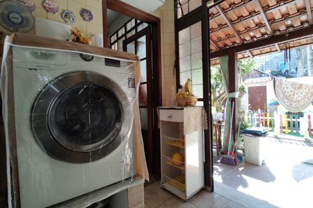 Casa à venda com 264m², 3 quartos e 3 vagasÁrea de Serviço
