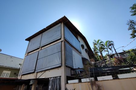 Casa à venda com 264m², 3 quartos e 3 vagasFachada 