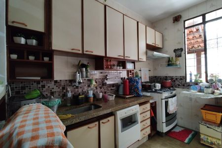 Casa à venda com 264m², 3 quartos e 3 vagasCozinha - Armários