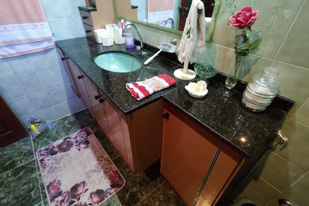 Casa à venda com 264m², 3 quartos e 3 vagasBanheiro da Suíte