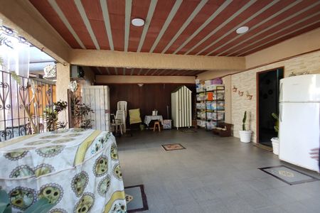 Casa à venda com 264m², 3 quartos e 3 vagasGaragem