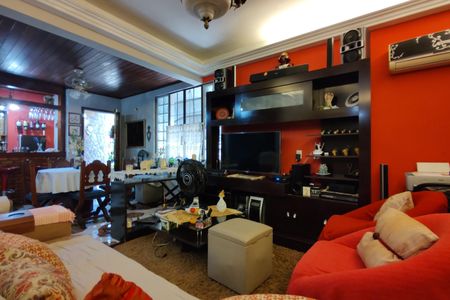 Casa à venda com 264m², 3 quartos e 3 vagasSalas