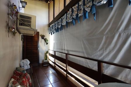 Casa à venda com 264m², 3 quartos e 3 vagasVaranda do Quarto Sala