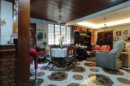 Casa à venda com 264m², 3 quartos e 3 vagasSalas