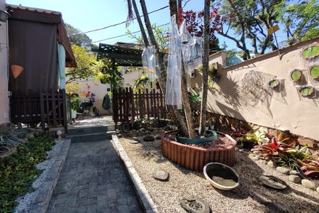Casa à venda com 264m², 3 quartos e 3 vagasQuintal