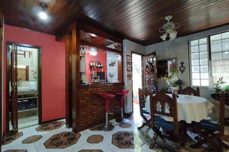 Casa à venda com 264m², 3 quartos e 3 vagasSalas