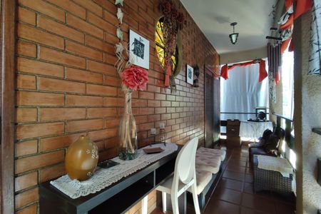 Casa à venda com 264m², 3 quartos e 3 vagasVaranda