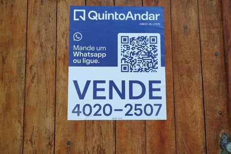 Casa à venda com 264m², 3 quartos e 3 vagasFachada