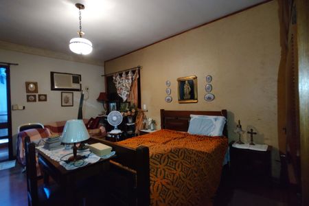 Casa à venda com 264m², 3 quartos e 3 vagasQuarto 3 - Suíte
