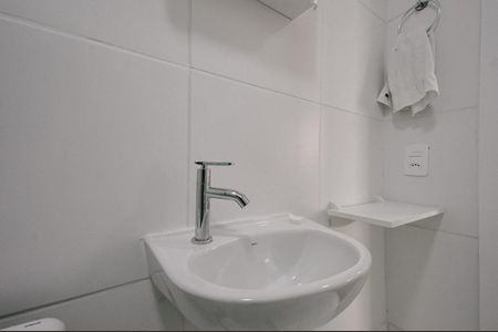 Banheiro de apartamento para alugar com 2 quartos, 33m² em Vila Silvia, São Paulo